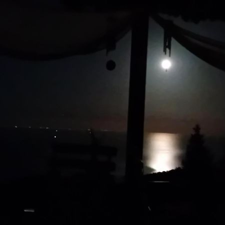 Traditional Guesthouse Erato パライオス・パンテレイモン エクステリア 写真