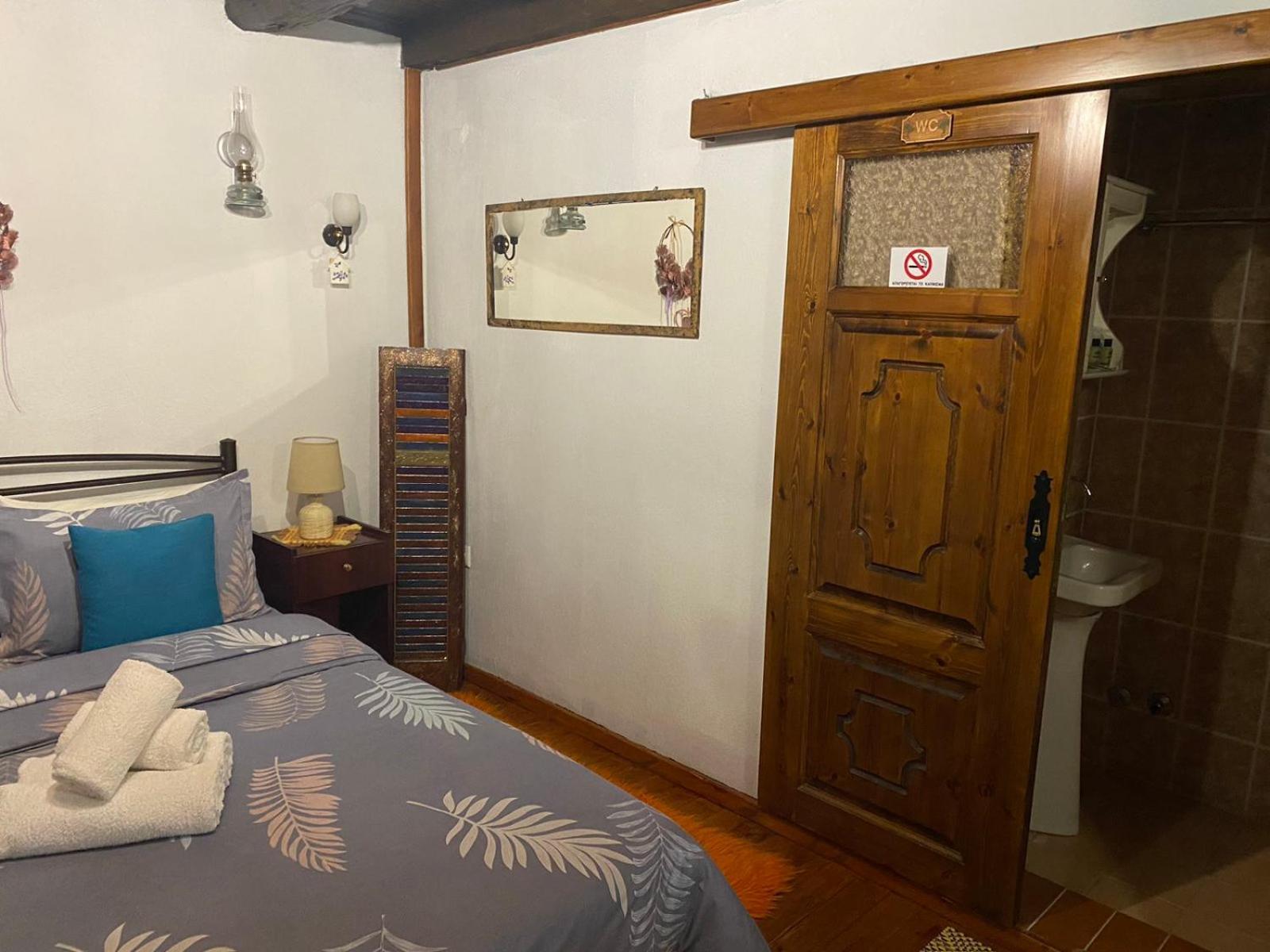 Traditional Guesthouse Erato パライオス・パンテレイモン エクステリア 写真