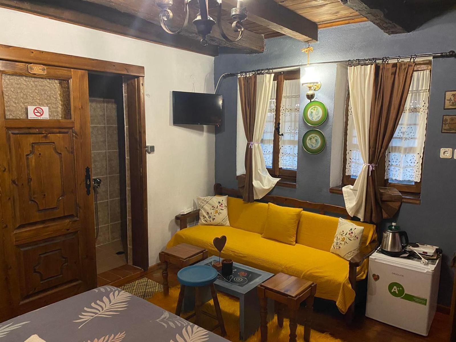 Traditional Guesthouse Erato パライオス・パンテレイモン エクステリア 写真