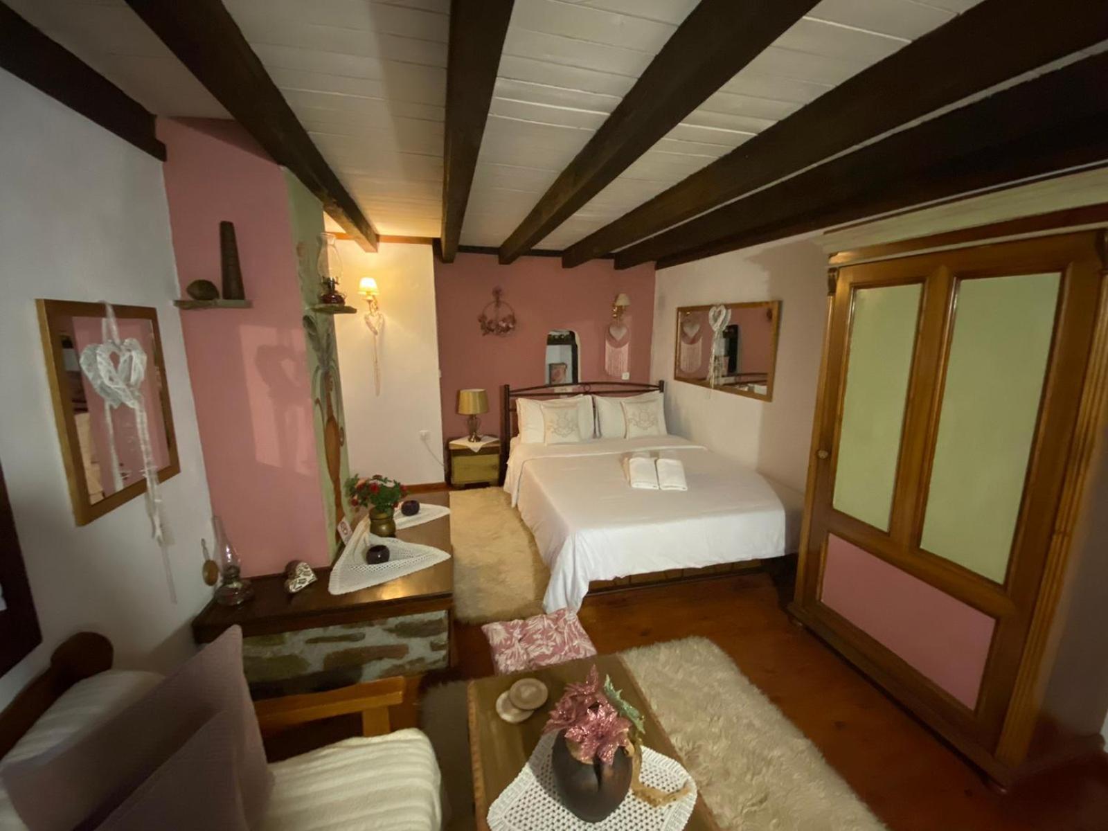 Traditional Guesthouse Erato パライオス・パンテレイモン エクステリア 写真