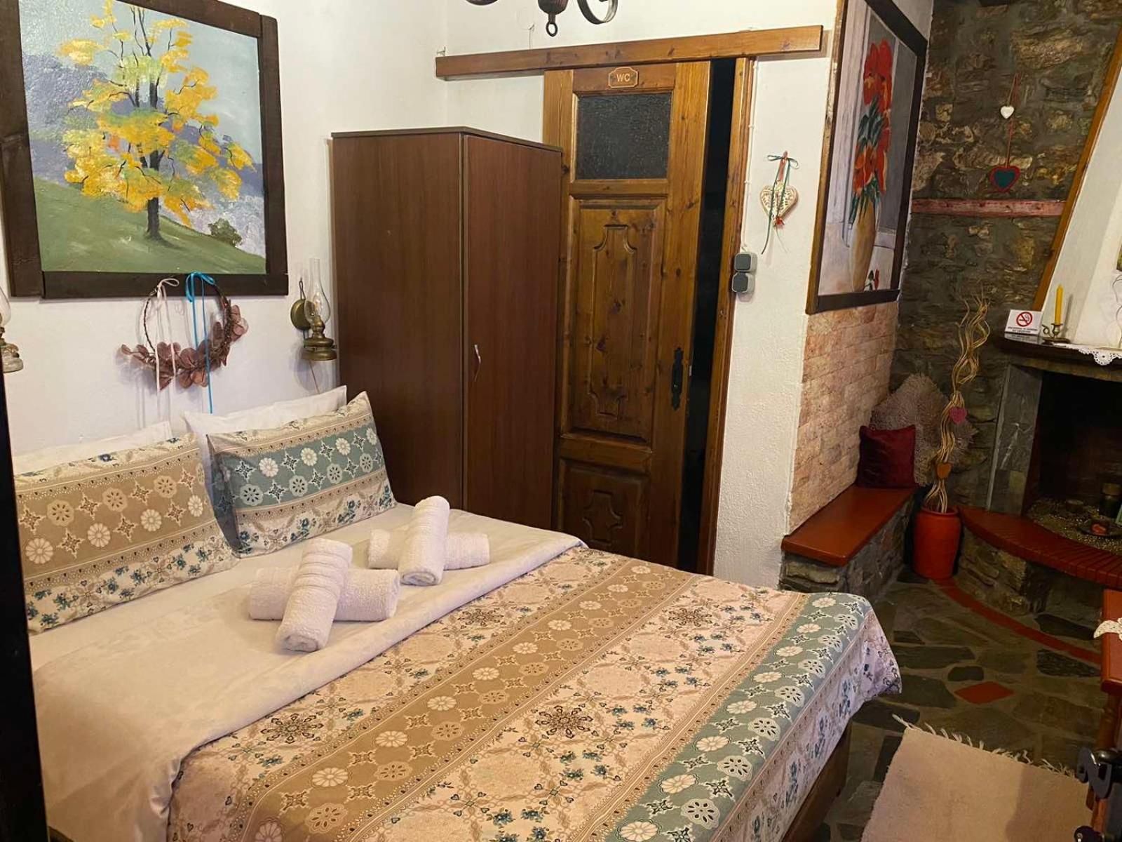 Traditional Guesthouse Erato パライオス・パンテレイモン エクステリア 写真