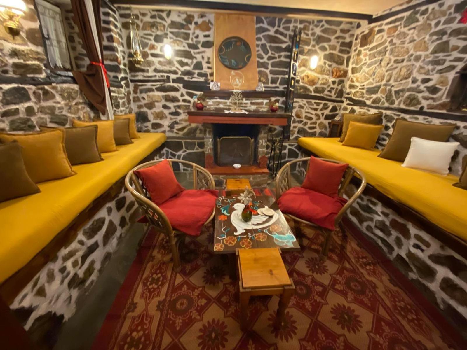 Traditional Guesthouse Erato パライオス・パンテレイモン エクステリア 写真