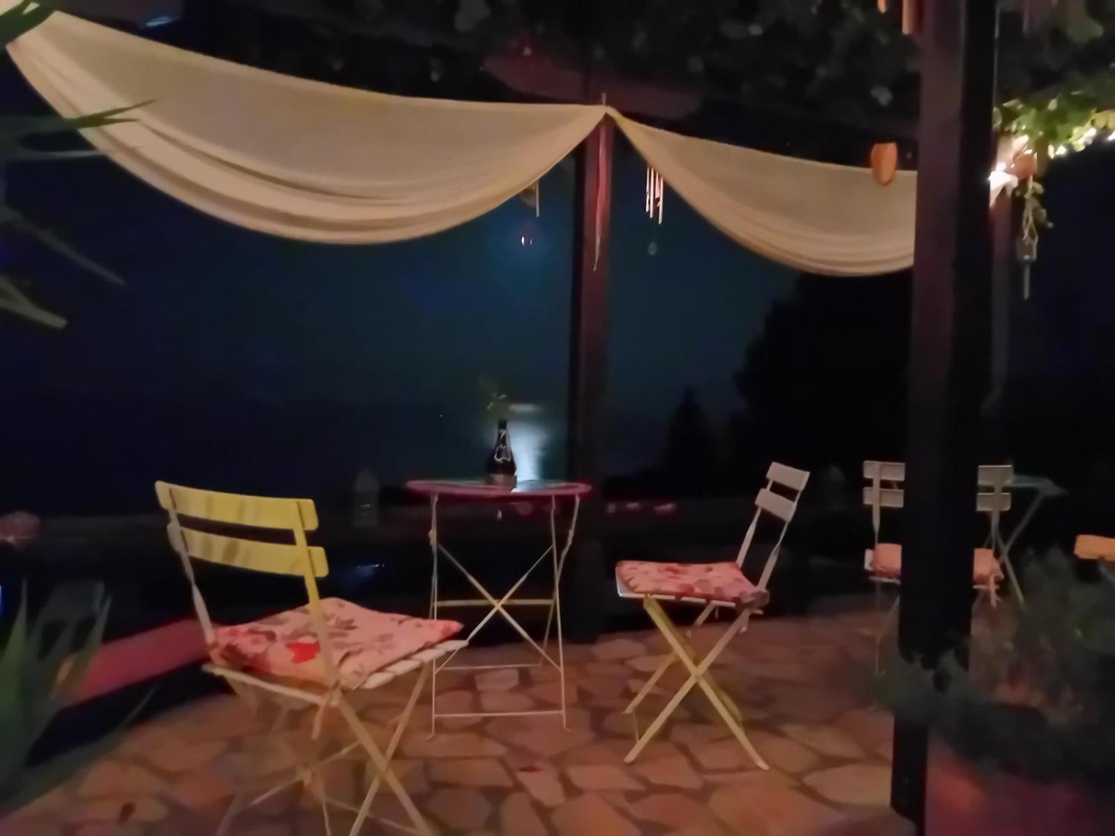 Traditional Guesthouse Erato パライオス・パンテレイモン 部屋 写真