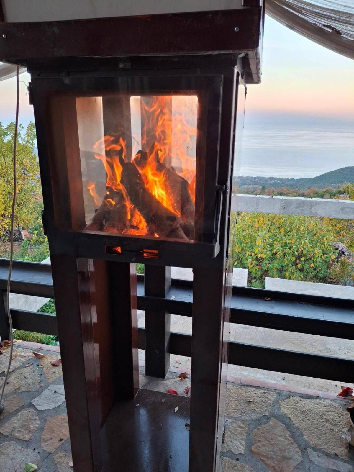 Traditional Guesthouse Erato パライオス・パンテレイモン エクステリア 写真
